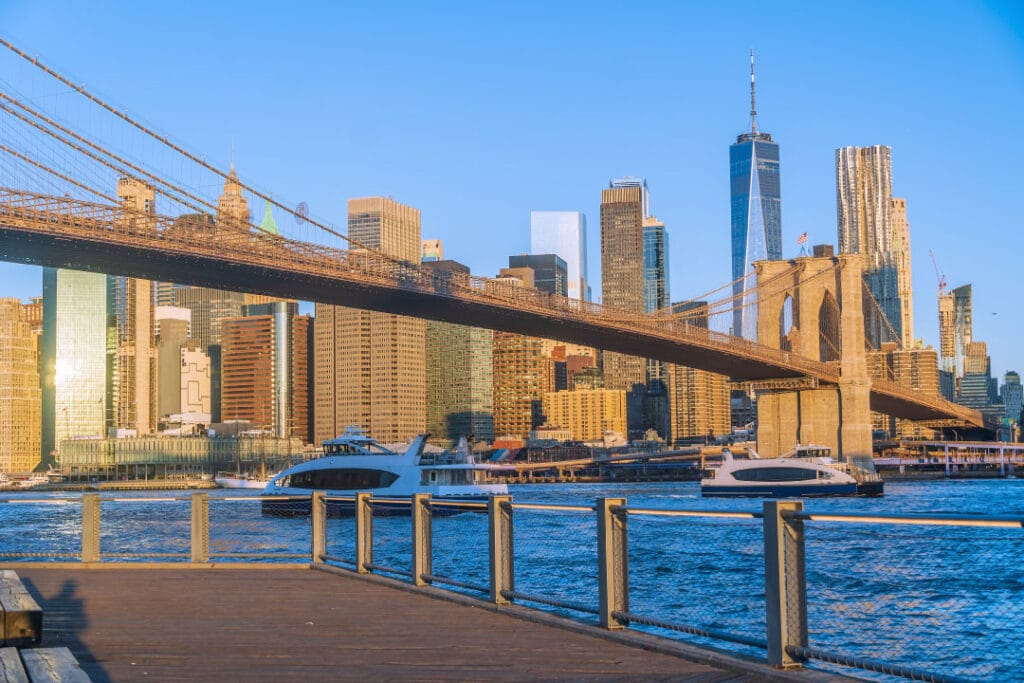 Famous Bridges in New York, Manhattan bridge